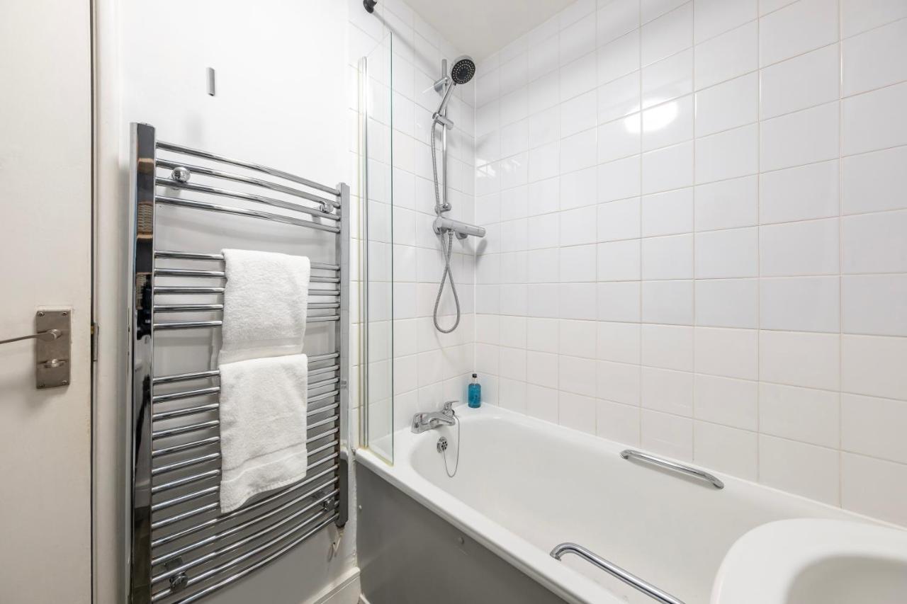 Super City Centre Apartment - Two Bedrooms, Perfect Location Μπαθ Εξωτερικό φωτογραφία